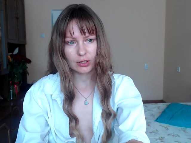 Live sex webcam photo for YourSpell #261337196