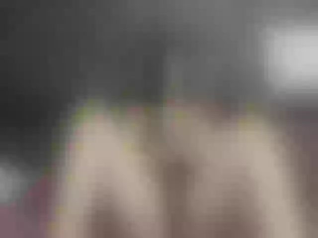 Live sex webcam photo for Sweet_Roxy19 #262796548