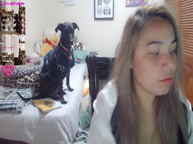 Live sex webcam photo for Meganhill_ #252683976