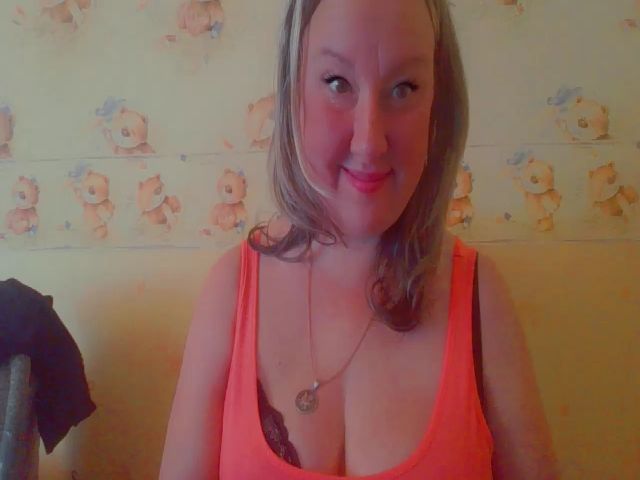 Live sex webcam photo for Christine31 #264726125