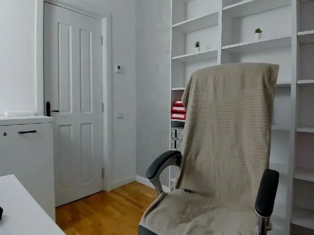 Live sex webcam photo for VanessaCroft #265301759