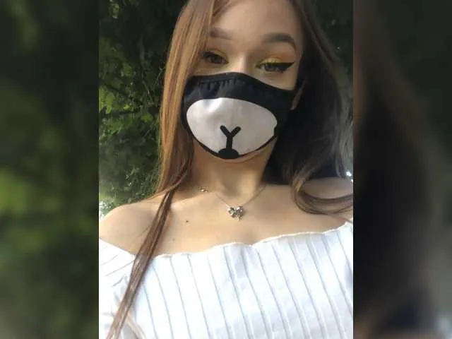 Live sex webcam photo for Amallllia #246931202