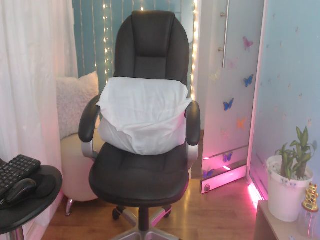 Live sex webcam photo for Anahi_moore #256092169