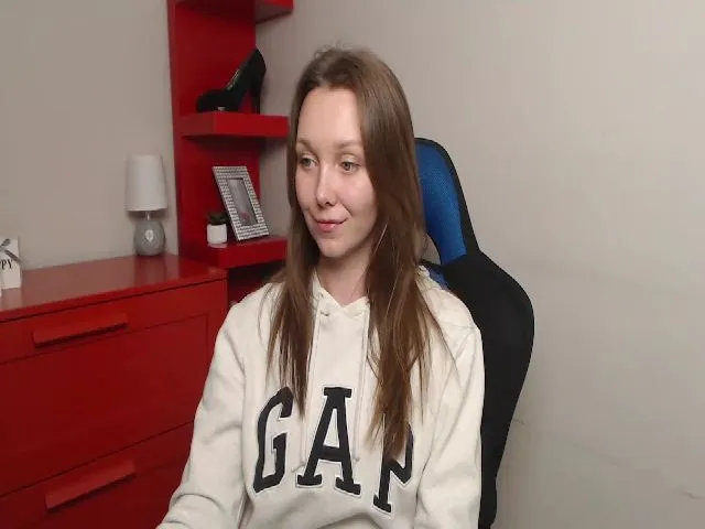 Live sex webcam photo for Little_ZOE #263619779