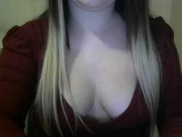 Live sex webcam photo for milkyalice #240953775