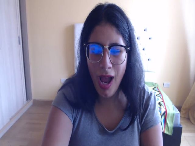 Live sex webcam photo for Aishafoxxx #253181641