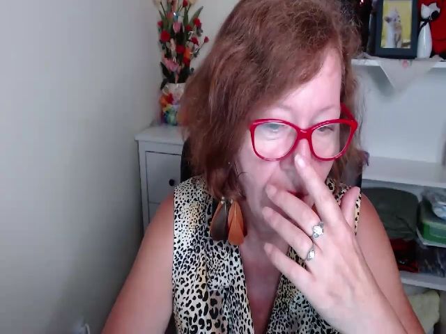 Live sex webcam photo for Adele_69 #259207646