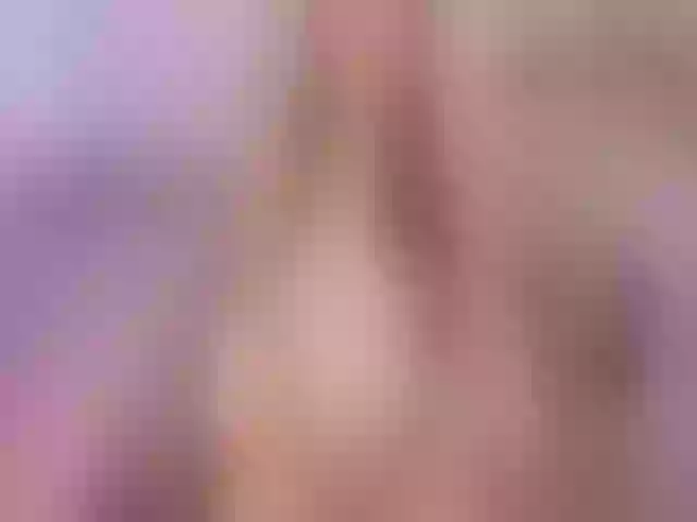 Live sex webcam photo for Emily_Wattson #256116032