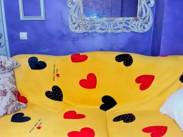 Live sex webcam photo for GoddessInk #260915508