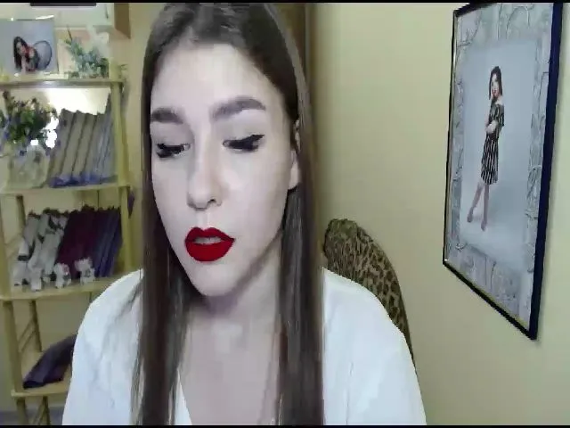Live sex webcam photo for MagicGirl1 #254083566