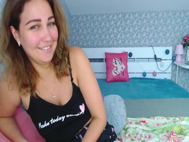 Live sex webcam photo for MilaSpank_ #261945060