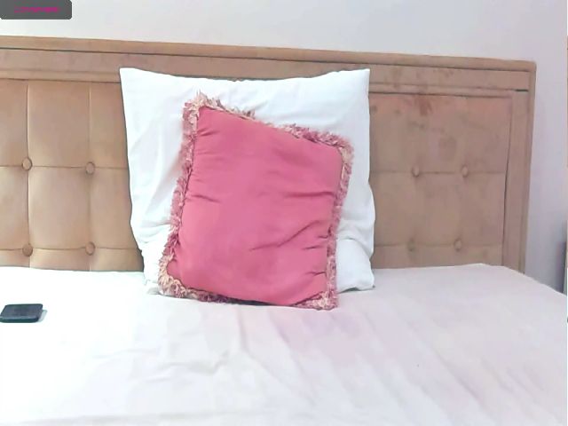 Live sex webcam photo for LidyaBelmont #253575342