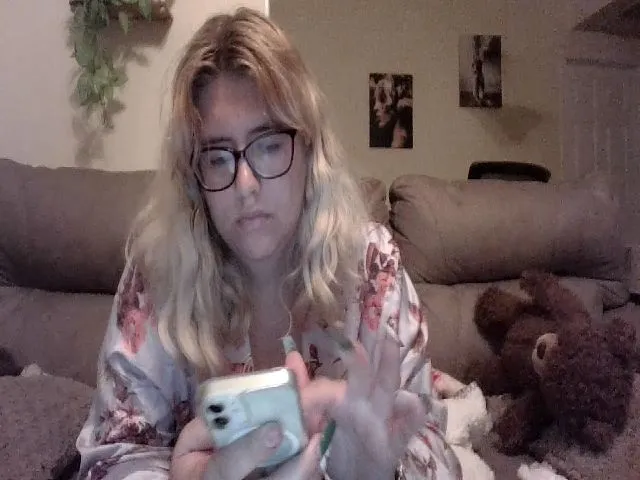 Live sex webcam photo for cozychristine #258446720