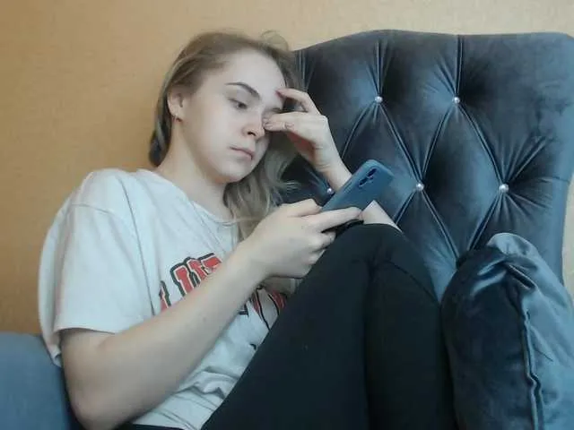 Live sex webcam photo for Milahskasa #241457578
