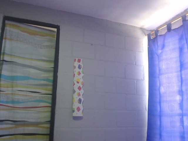 Live sex webcam photo for zoe-barnet #263235483