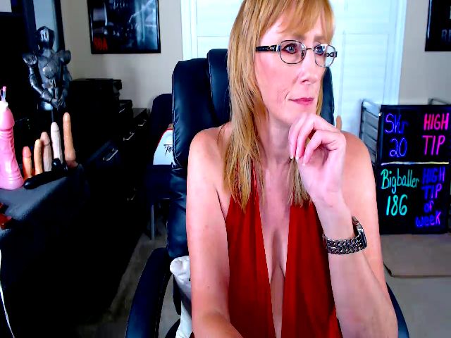 Live sex webcam photo for SummerKnightz #261060478