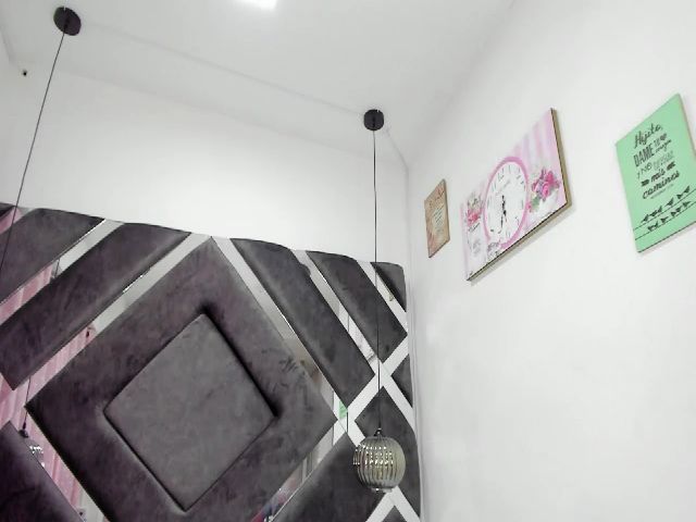 Live sex webcam photo for Violeta_aroca #287856267