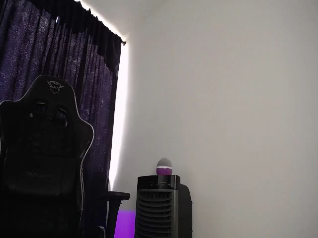 Live sex webcam photo for BiancaMiller #260720256