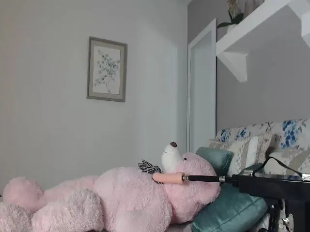 Live sex webcam photo for MaryPink #255483721