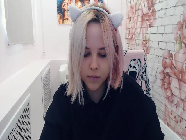 Live sex webcam photo for Helokit #258542864