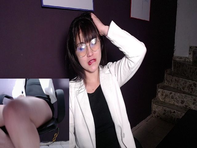 Live sex webcam photo for Charlotte_3x #253492726