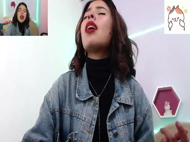 Live sex webcam photo for Cathryskyy #257328460