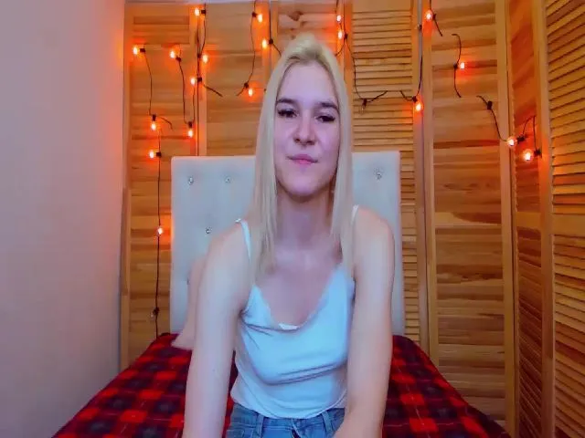 Live sex webcam photo for MarliTes #256569557