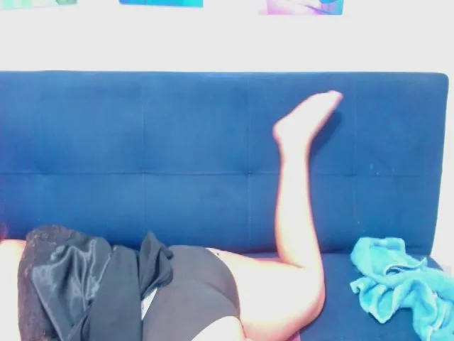Live sex webcam photo for natachaxxx22 #287854068