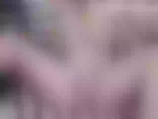 Live sex webcam photo for squirtblonde #261131317