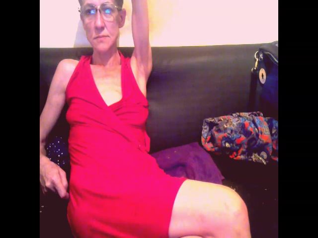 Live sex webcam photo for Sexygeny #261488342