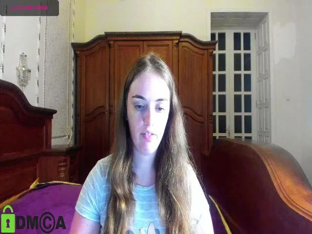 Live sex webcam photo for Fi_Lena #263788280