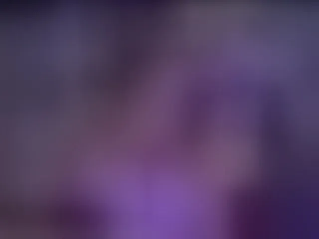 Live sex webcam photo for TrophyMilf #262104392