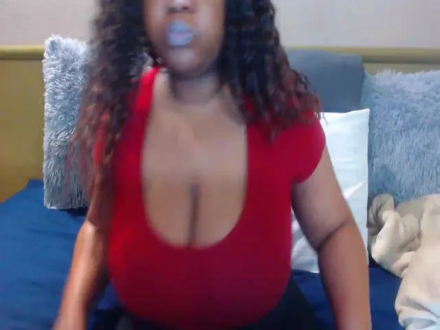 Live sex webcam photo for Explodeinmex #261137985