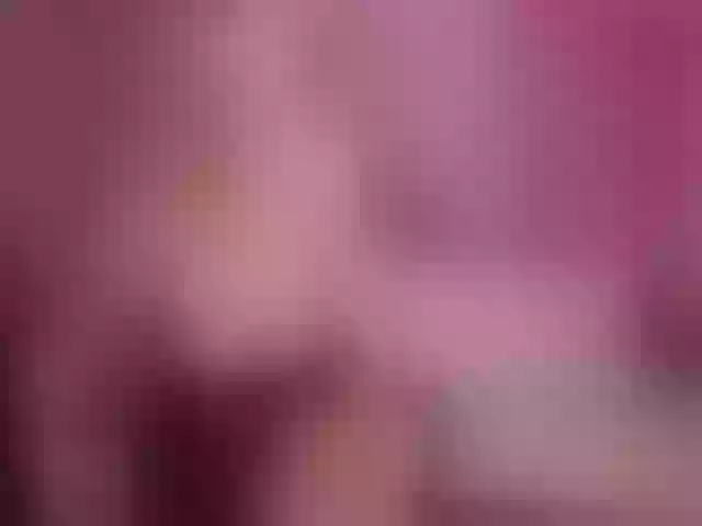 Live sex webcam photo for MommyWetBush #261553990