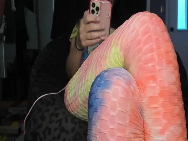 Live sex webcam photo for KinkyKortney #253394194