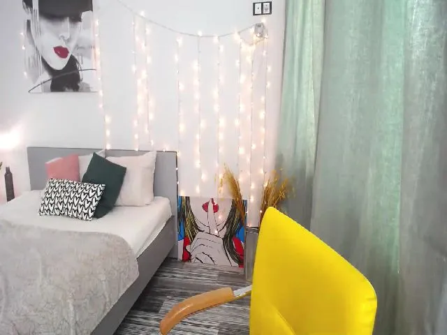 Live sex webcam photo for MarrieFleur #253441193