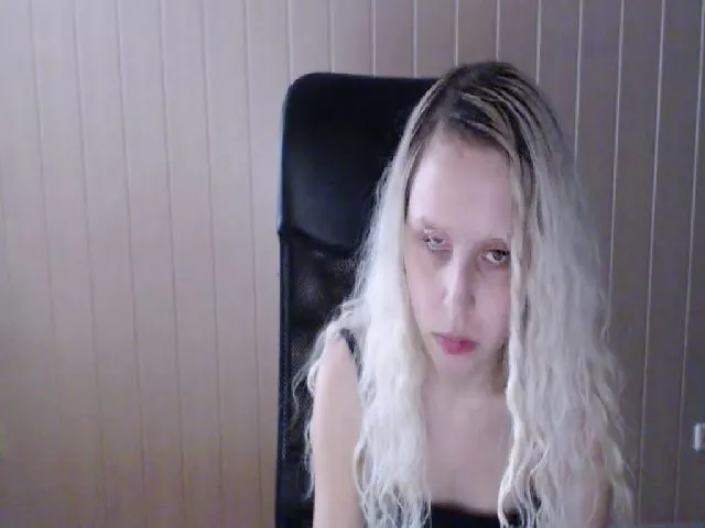 Live sex webcam photo for Ultrassexy #261264397