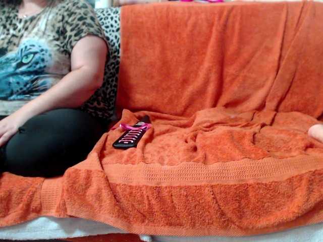 Live sex webcam photo for PaarHotHot #241254080