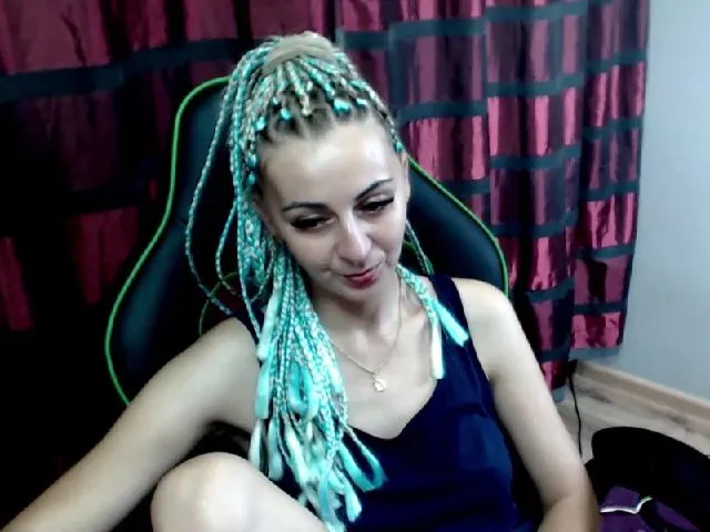 Live sex webcam photo for MirabelaSweet #265456891