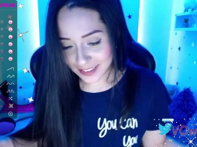 Live sex webcam photo for VioletOwen #245887295