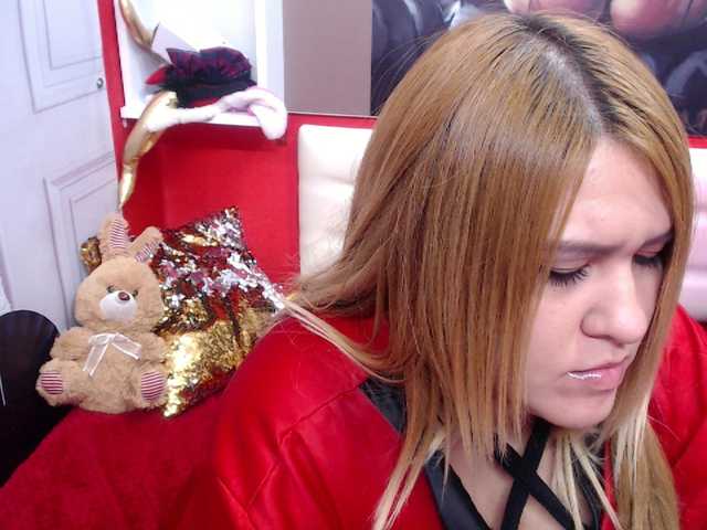 Live sex webcam photo for BIGdirtyslave #241658373