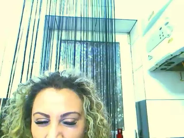Live sex webcam photo for Lesby2Squirty #260969053