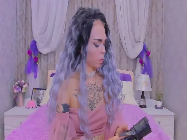 Live sex webcam photo for ExoticKerry #262866271