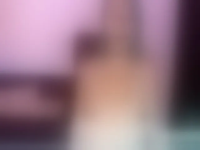 Live sex webcam photo for MaiiAngel #261674932