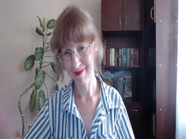Live sex webcam photo for Superledystar #255637105