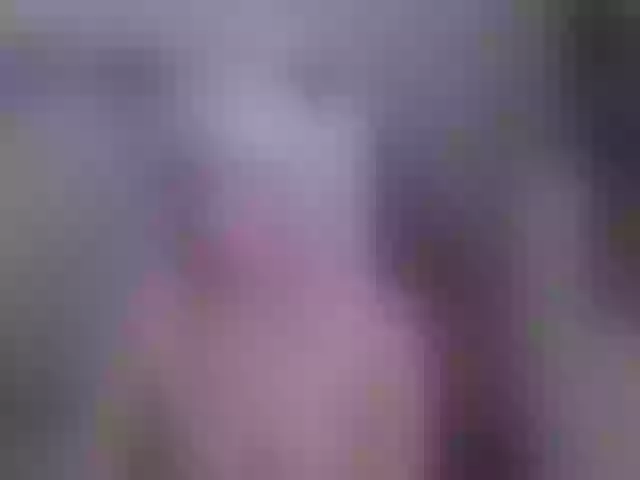 Live sex webcam photo for CreamMeow #241107977