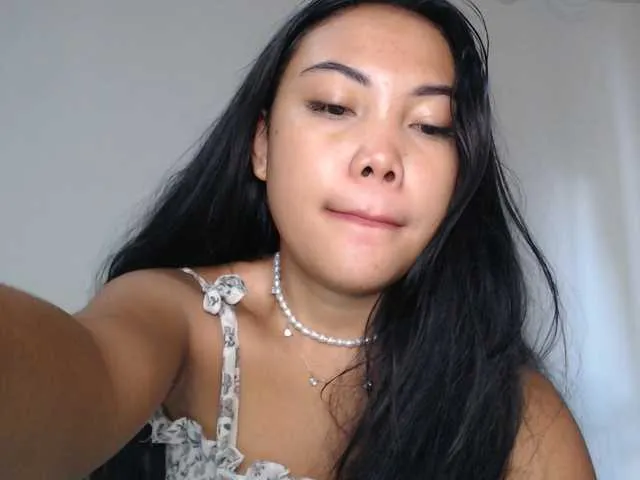 Live sex webcam photo for SofiaSakura #244588943