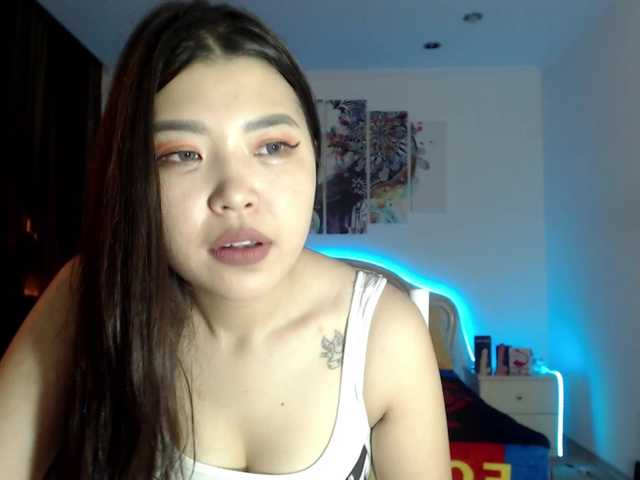 Live sex webcam photo for Divaleena #246423415