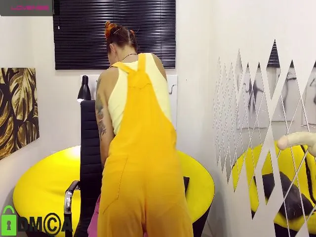 Live sex webcam photo for MarvelousLilu #262635780
