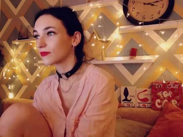 Live sex webcam photo for KariNeal #241021192
